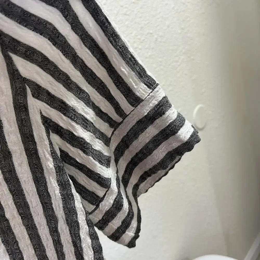 Jane & Delancey Black and White Striped Collared Button-Up Top Size XL - Picture 2 of 7